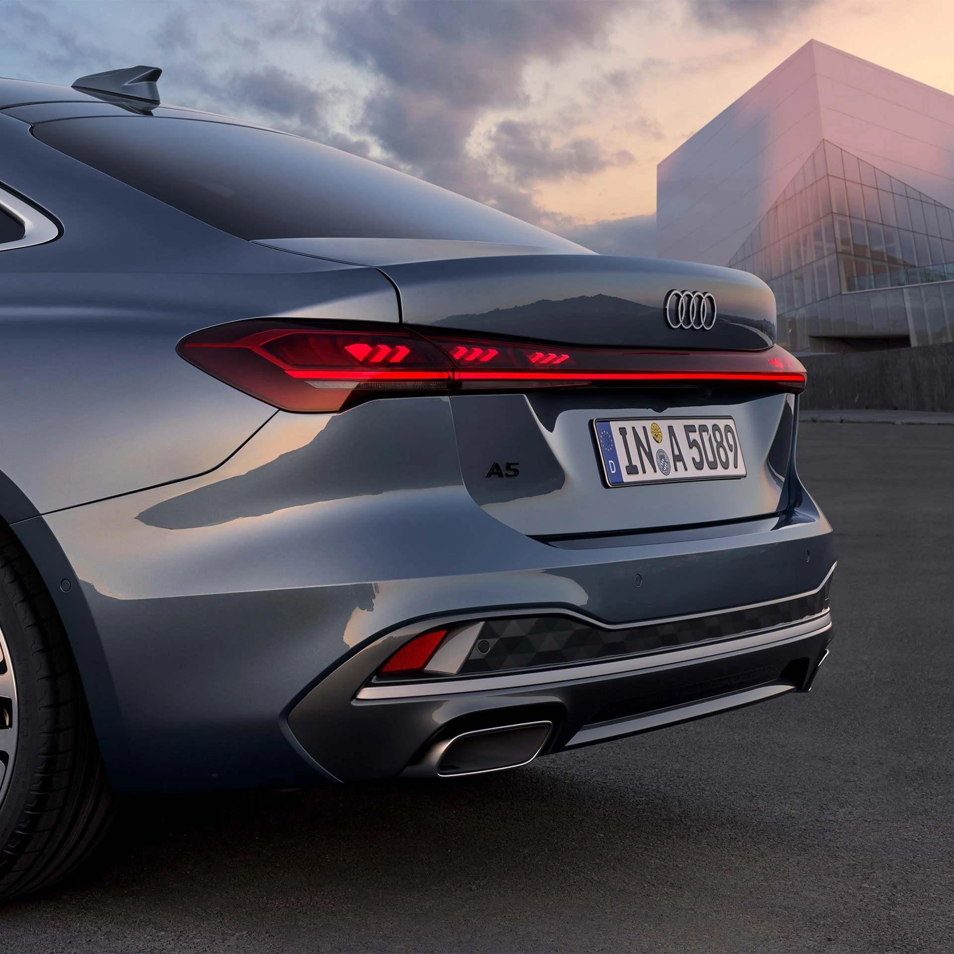 Audi A5 – Đèn hậu OLED thế hệ hai