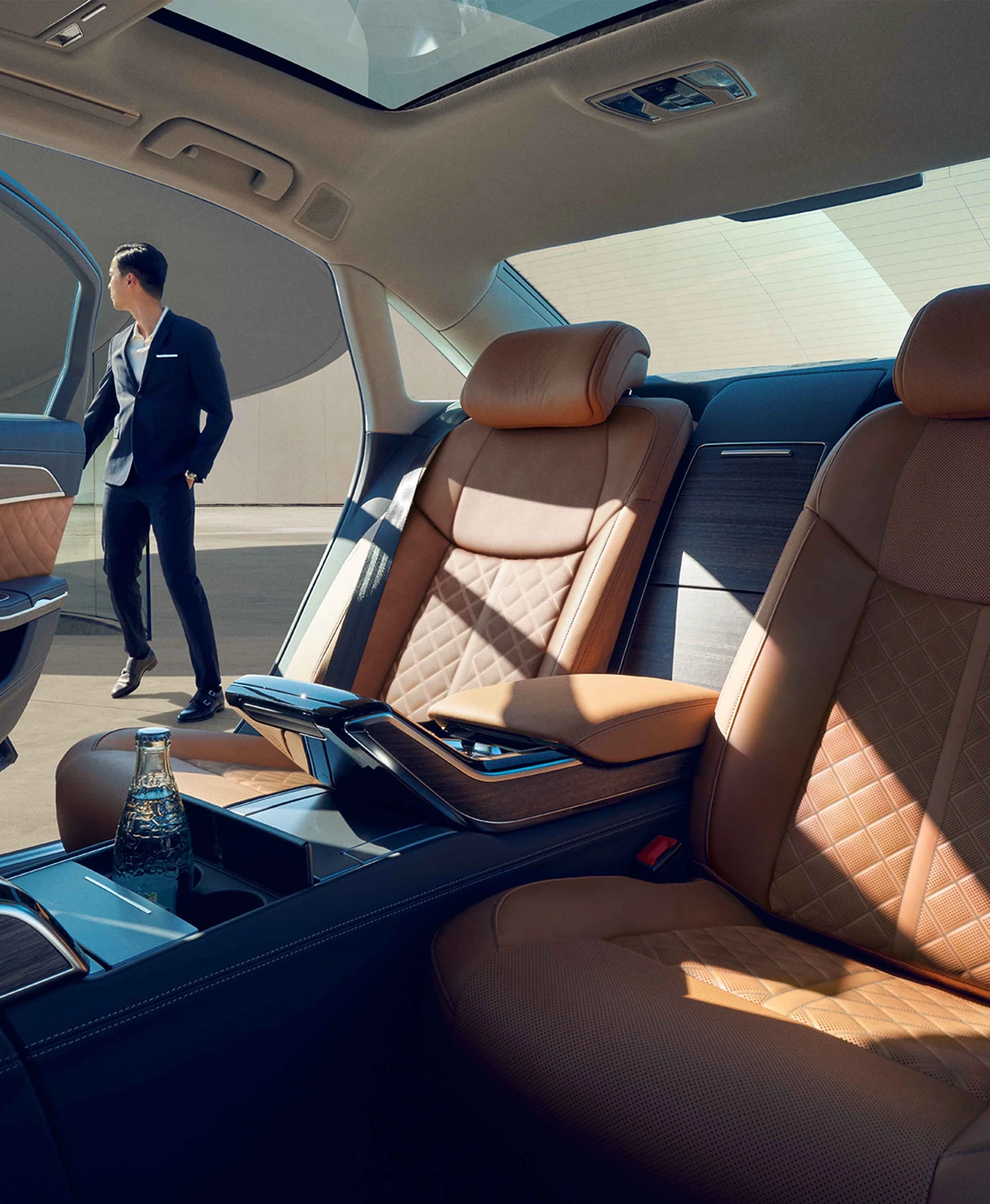 Audi A8 L – Vật liệu thượng hạng