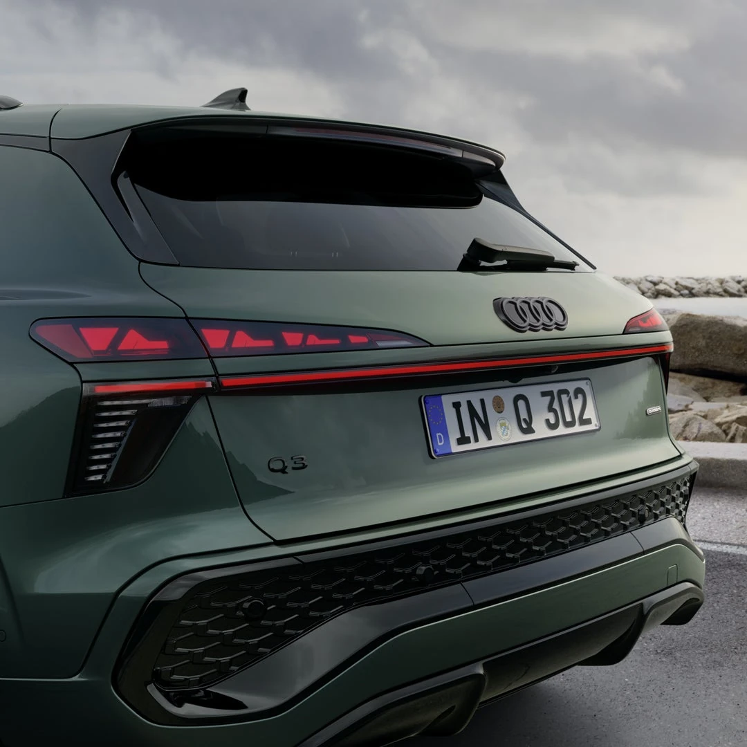 Audi Q3 SUV – Đèn hậu liền mạch