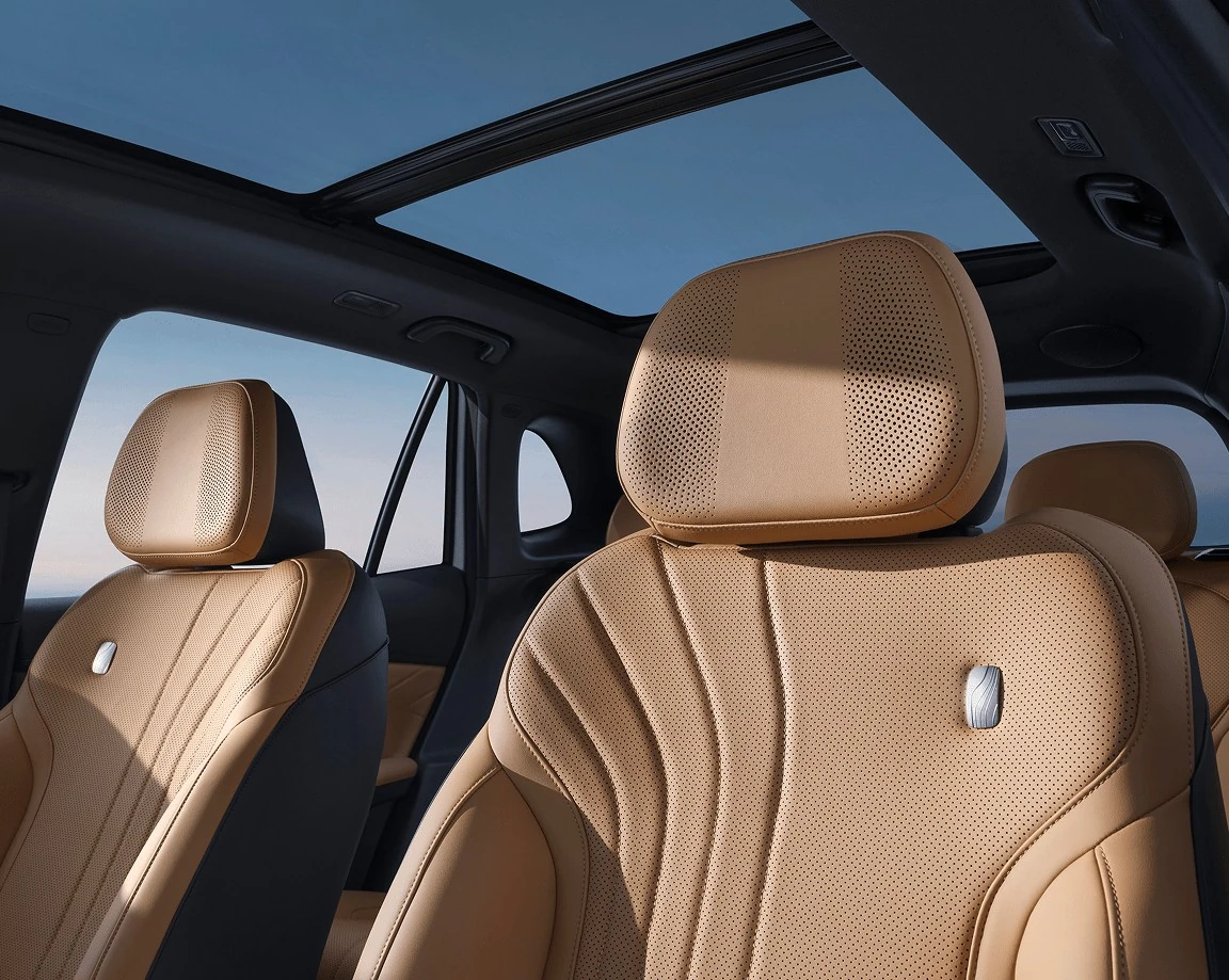 Geely EX5 EM-i – Ghế sưởi, thông gió, loa tựa đầu